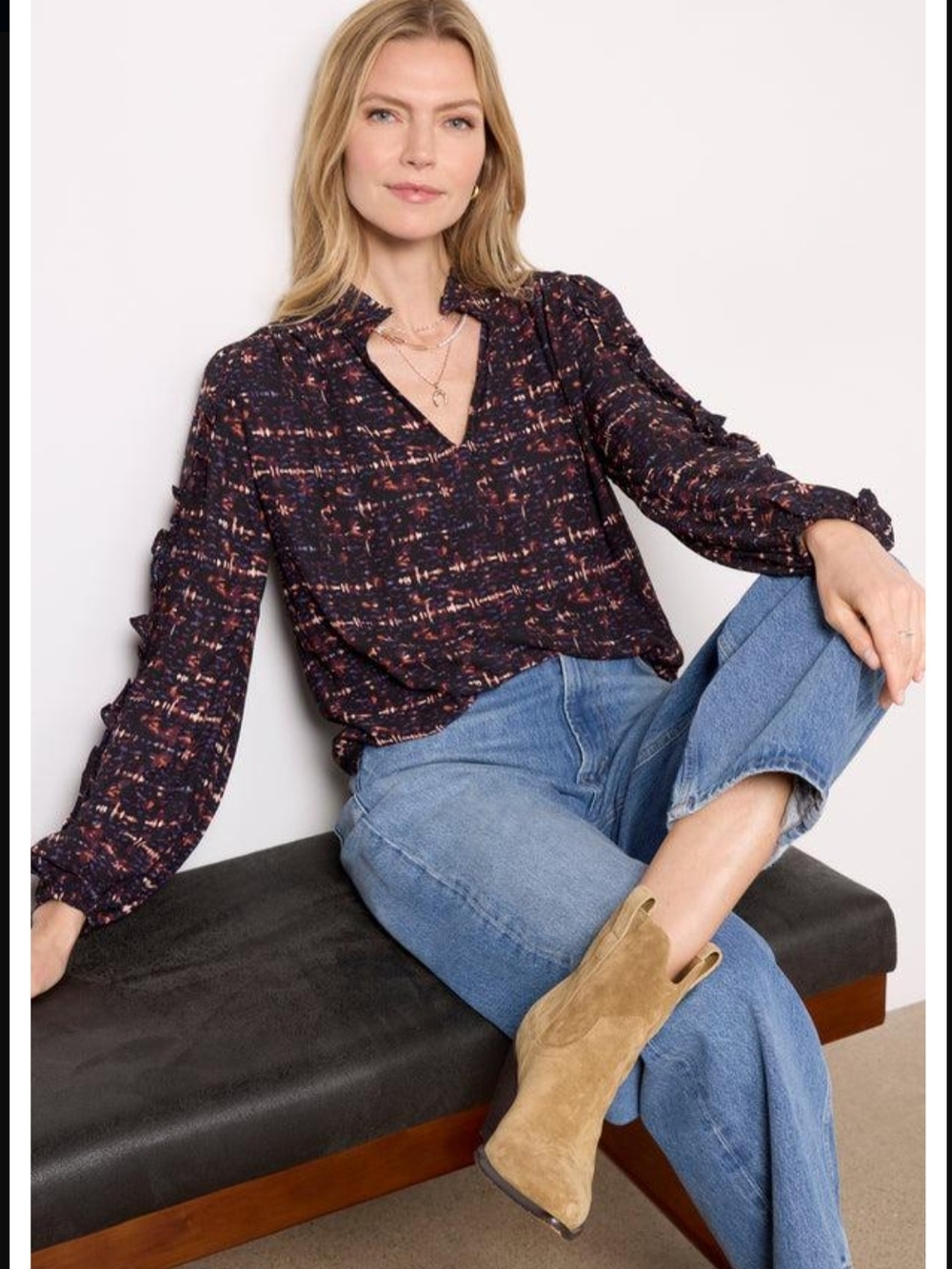 Evereve Small Dana Ruffle V Neck Multicolored Relaxed Long Sleeve Blouse GUC